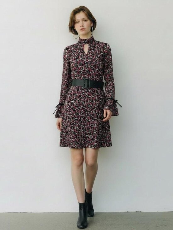 libby. edelman Dresses & Skirts - Libby Edelman Black and Red Floral Long Sleeve Dress